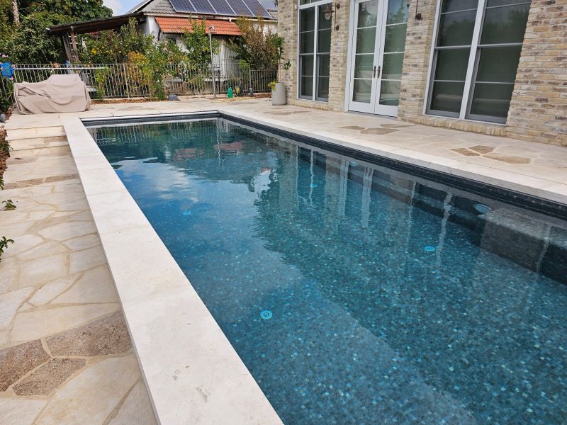 -01- קופינג טרוורטין לייט מותז חול