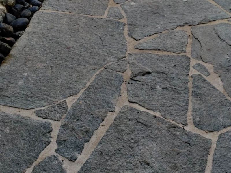 -11-אבן מקדוניה פראית