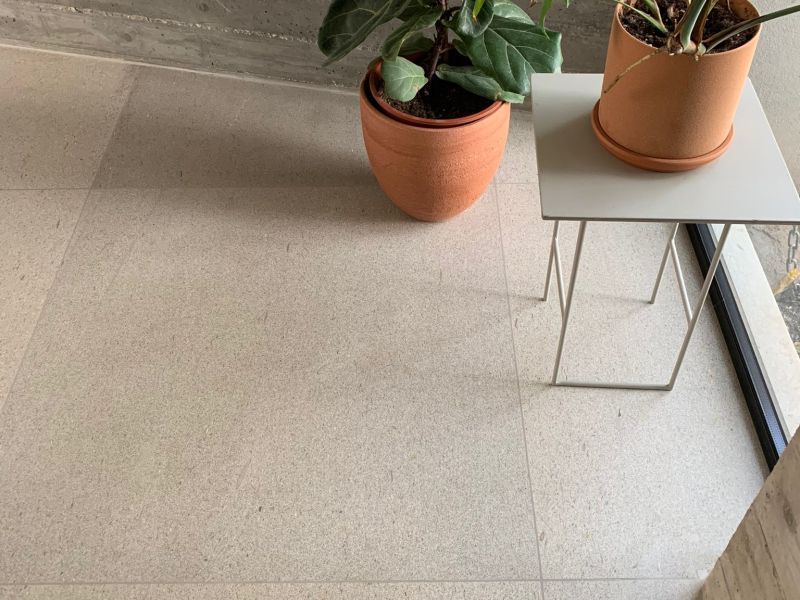 -04- אבן רויאל גריי עיבוד מט